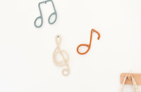 Knitted shape | Music notes