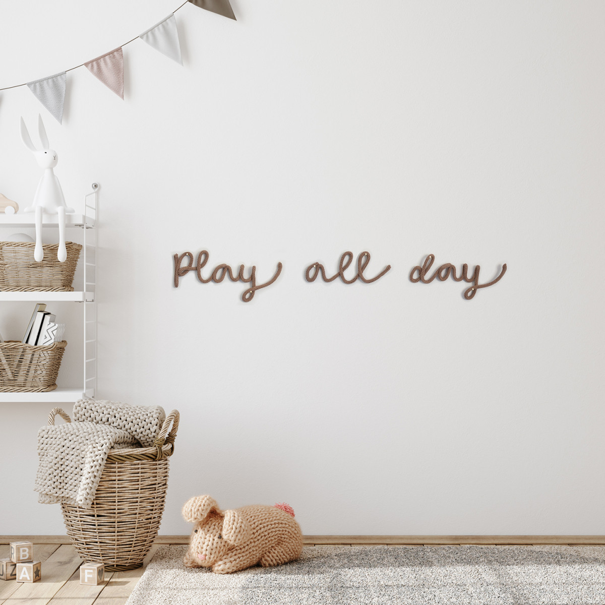 THE LITTLE THINGS THAT MAKE A HOME