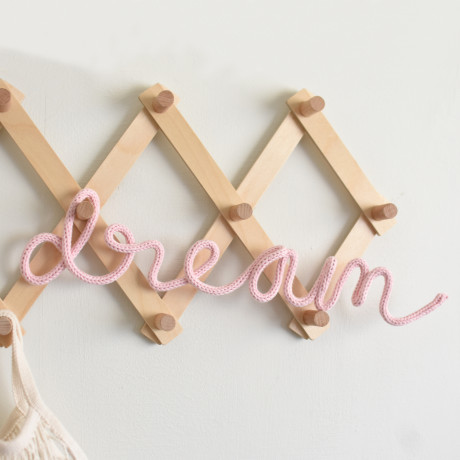 Knitted sign | dream 