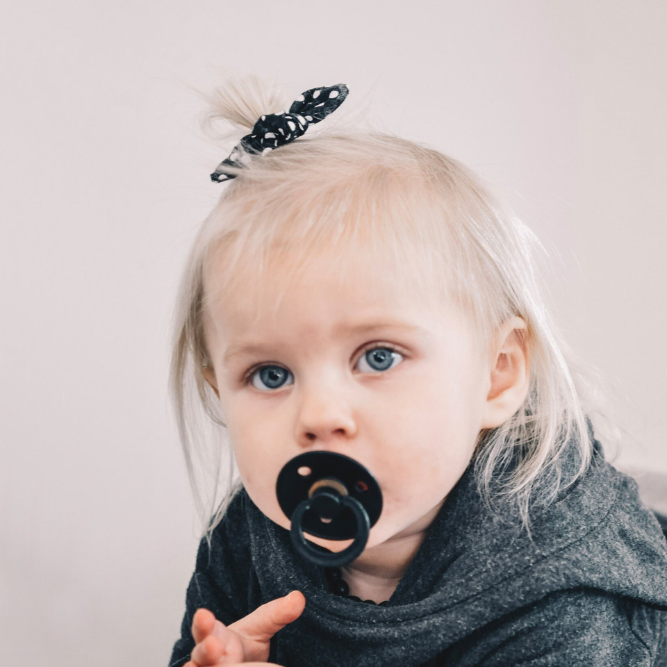 מארז שלישיית פפיונים חול, מילים ופרחים | סיכות או סרטים