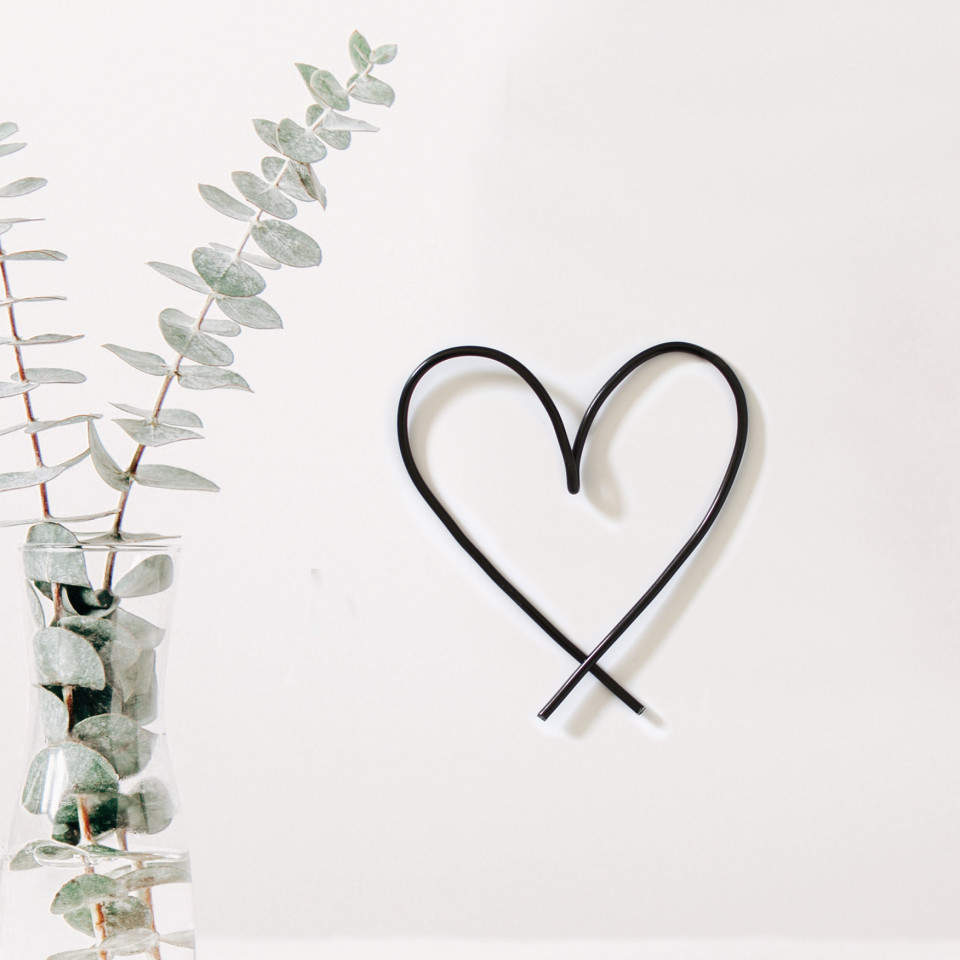 לב מחוט מכופף  