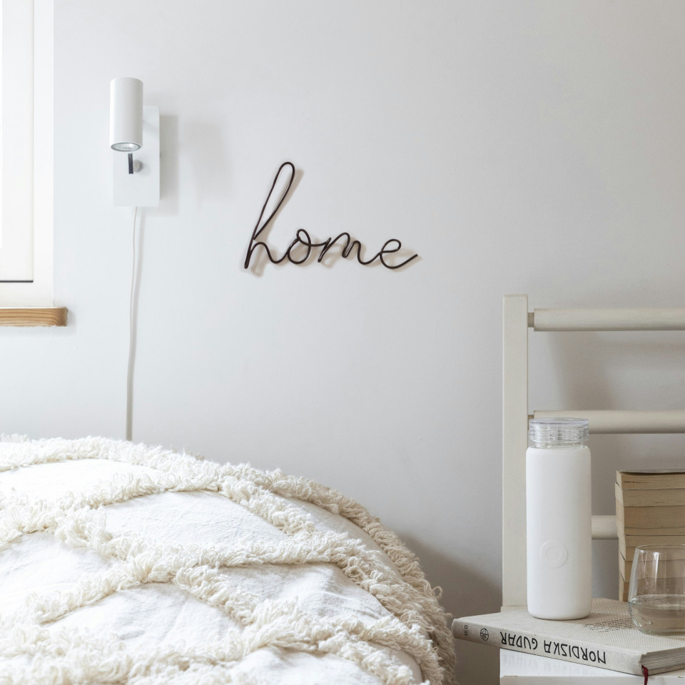 מילה מחוט מכופף | HOME