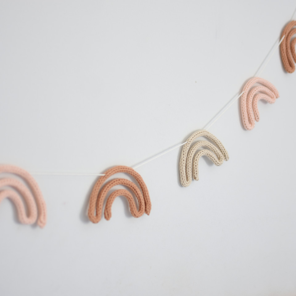 Knitted rainbows garland