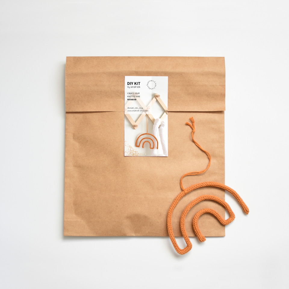 Diy kit | Knitted rainbow