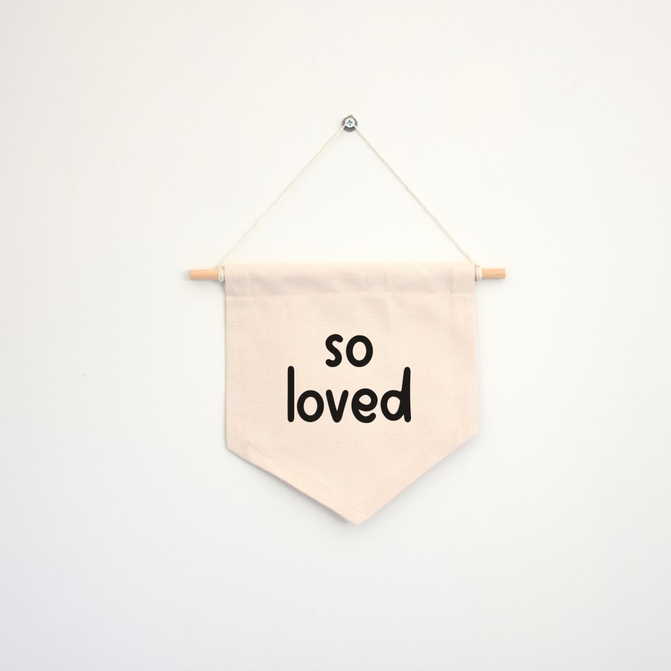 דגלון | So loved