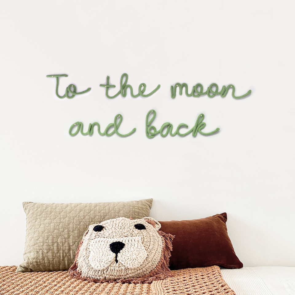 Knitted sign | To the moon and back
